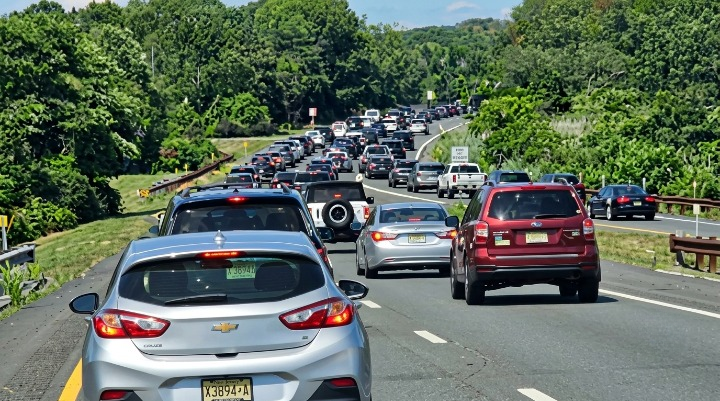 Jersey Shore Traffic Chaos or Smart New Pattern Ahead! Line of cars stuck in daytime traffic jam